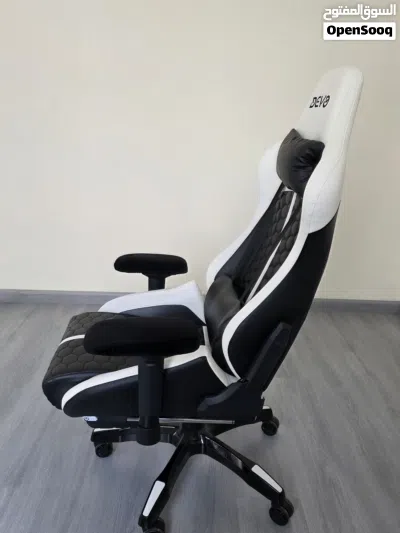 Devo chair كرسي قيمينق ديفو 2
