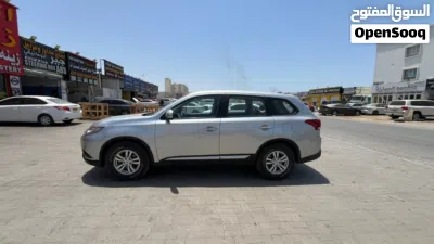Mitsubishi Outlander Standard 3