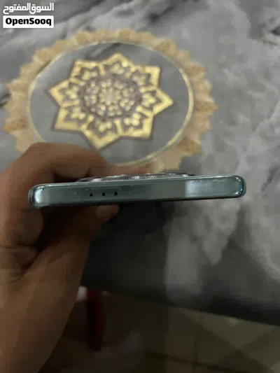 لقطة Honor X9c نظيف جداً 256GB مع 12RAM يدعم 5G، بطارية ضخمة وضد الكسر بسعر 170 لقطه. 4
