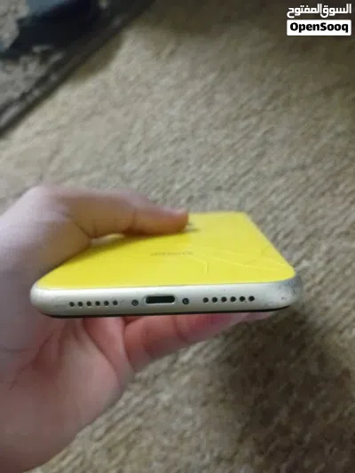 ايفون xr للبيع بسعر طري 3