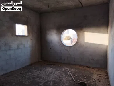 منزل قيد الانشاء للبيع 4