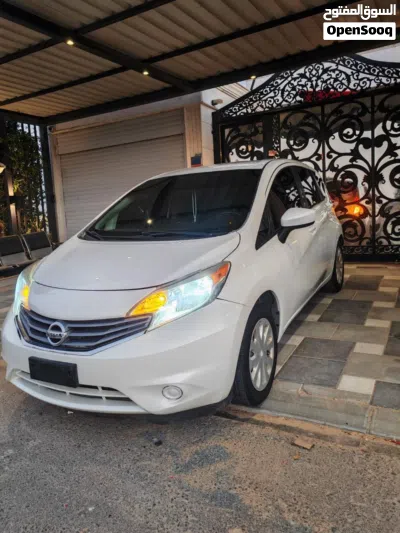 Nissan Versa S 2