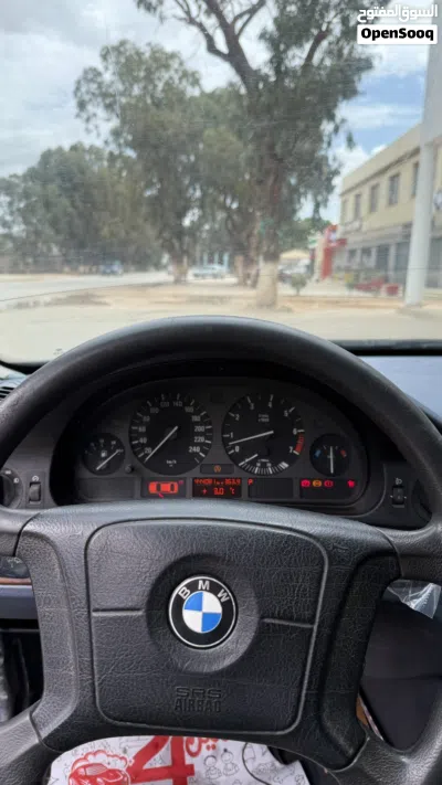 BMW 5 Series 528 3