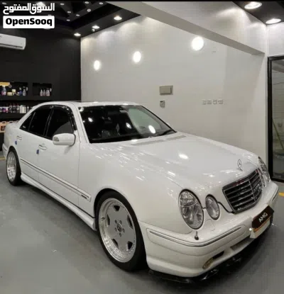 مرسيدس بنز الفئة-E E 55 AMG 3