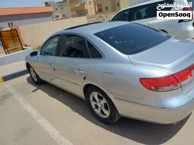Hyundai Azera GL 2
