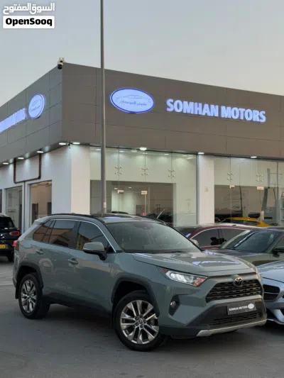 Toyota RAV 4 XLE 2