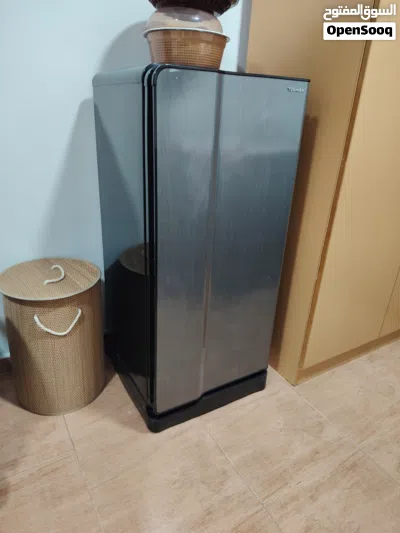 Refrigerator medium size 3