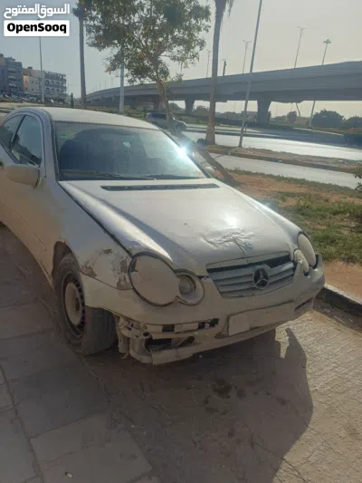 Mercedes Benz C-Class C 200 2