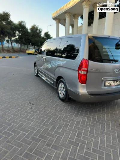Hyundai H1 Standard 2