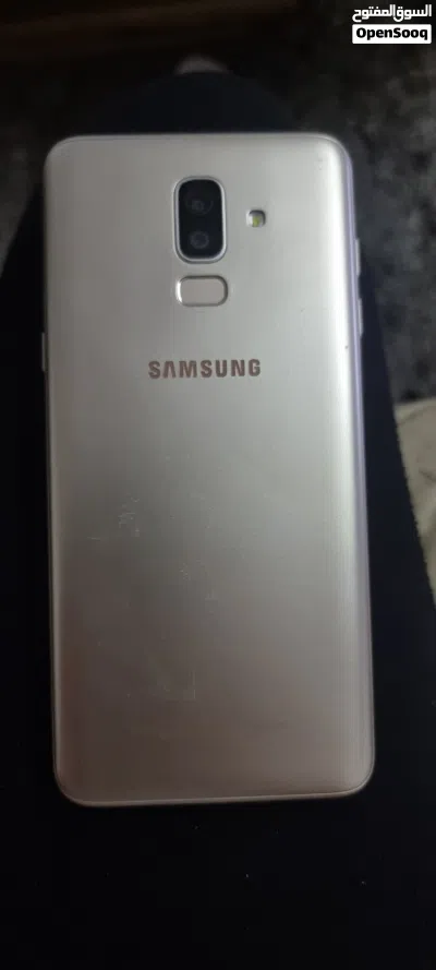 جالاكسي j8 + A11 مستعملات في حاله ممتازه 4