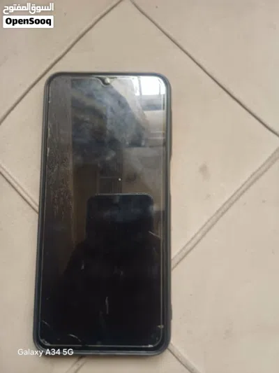هاتف سمسونج m13 معاه جراب 2