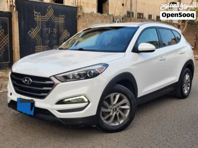 Hyundai Tucson Limited 4