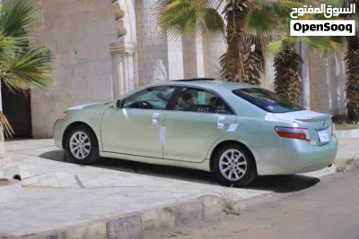 Toyota Camry XLE 3