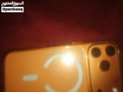 أيفون 17 برو ماكس جديد برتقالي 256 جيجابايت بحالة ممتازة مع الكرتونة عليه كفاله ابل كير سنتين 4