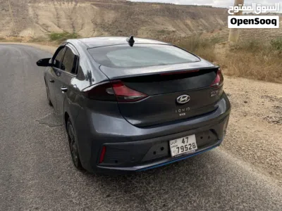 Hyundai Ioniq Standard 4