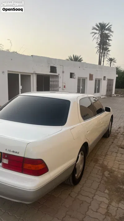 لكزس LS LS 400 4