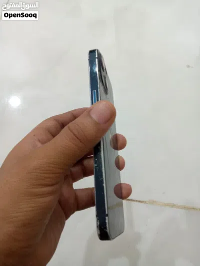 ايفون 13كامل ملحقاته 4