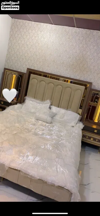 غرفه مودرن لون صاجي 9 قطع خشب بلوك ثقيل كنتور جرباية ميز جرباية عدد 2 ميز تواليت شازلون ملحق مرا 2