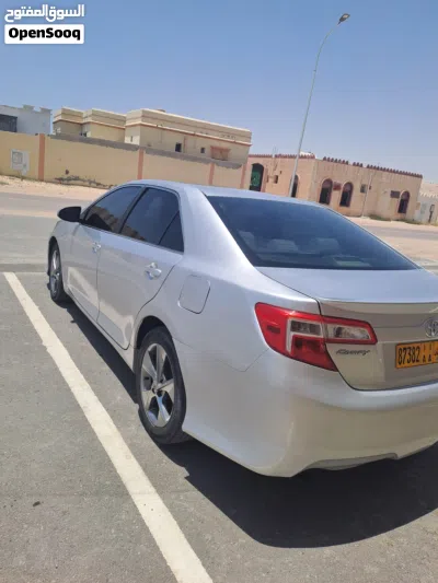Toyota Camry LE 4