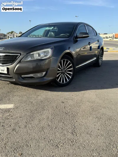 Kia Cadenza Premium 3