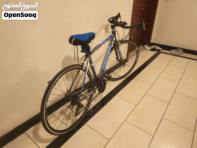 Used road bike - alloy frame with drop handlebars, 4
