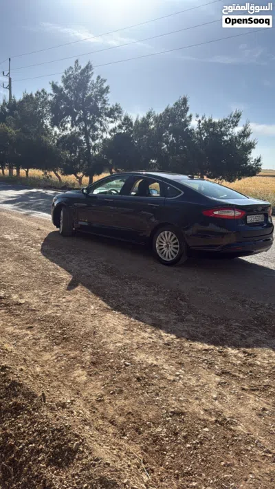 Ford Fusion SEL 2