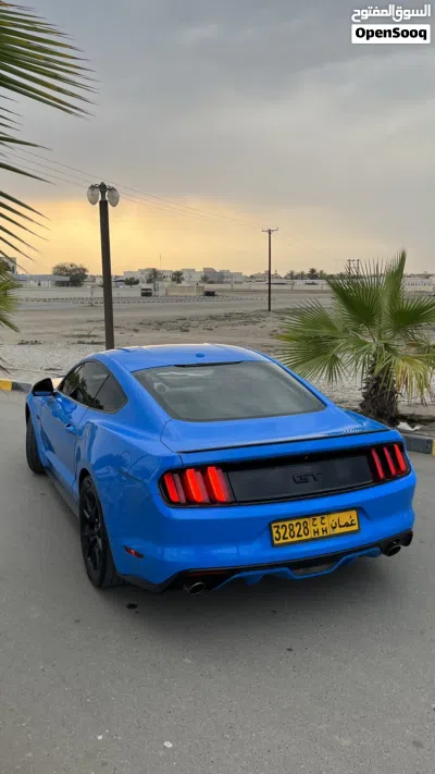 Ford Mustang GT 4