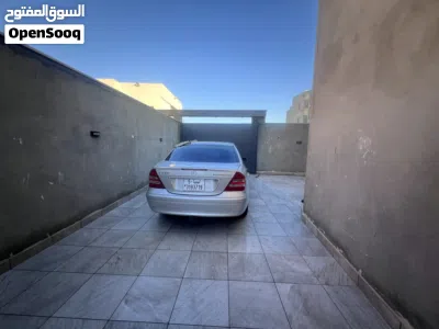 مرسيدس بنز الفئة-C C 200 3