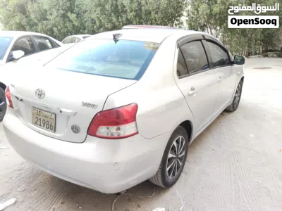 Toyota Yaris E 3