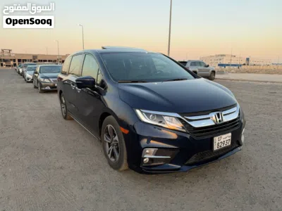 Honda Odyssey Touring Elite 4