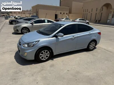 Hyundai Accent Standard 2
