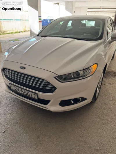 Ford Fusion SE 2
