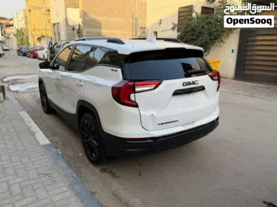 جي إم سي تيرين Standard 3