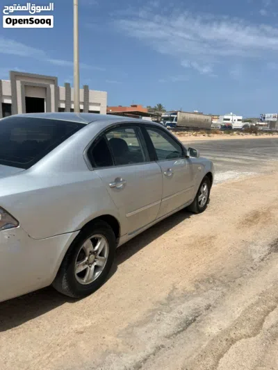 Kia Lotze 3