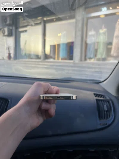 iPhone 12 Pro تلفون ربي يبارك اقرأ الوصف 2