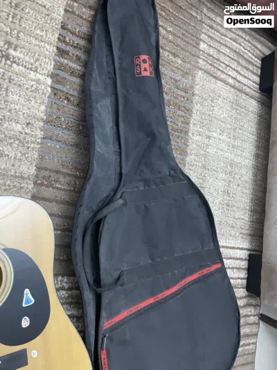 Acoustic Guitar - Fender ( بحاله جيده جدا مستعمل) مع حقيبه 4