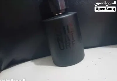عطور فاخرة بروائح جذابة وثابته تمنحك احساسا بالاناقه وجاذبية طوال اليوم وتترك اثرا لا ينسى 3