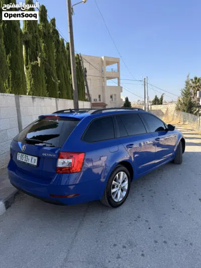 سكودا اوكتافيا Standard 3