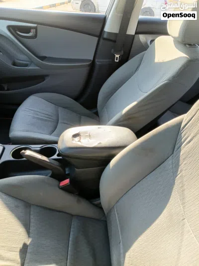 Hyundai Elantra Limited 4