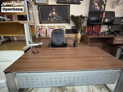 تشكيلة مكاتب مستعملة بحالة الجديد 3