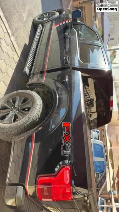 Ford F-150 Lariat 3