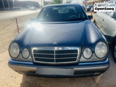 Mercedes Benz E-Class E 200 4