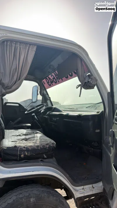 شاحنة ايسوزو شبك 4طن 2