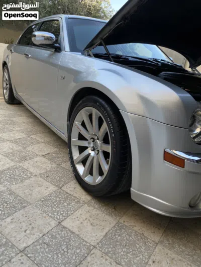 Chrysler 300 300S v8 2