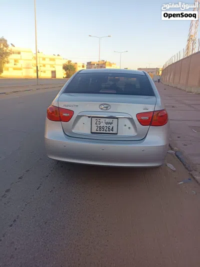 Hyundai Avante Standard 3