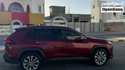 Toyota RAV 4 Limited 2