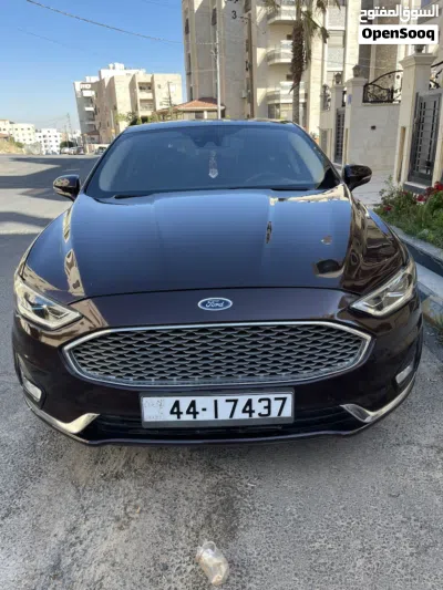 Ford Fusion Titanium 2