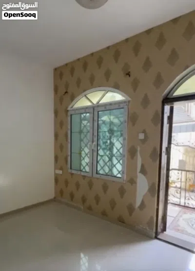 غرفه شامله كل شي ماي كهرب واي فاي 2