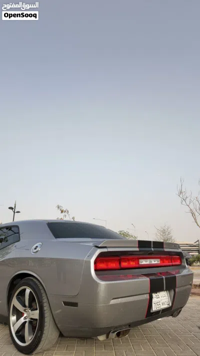 دودج تشالنجر Srt8 3