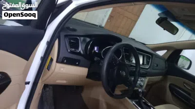 Kia Sedona LX 3
